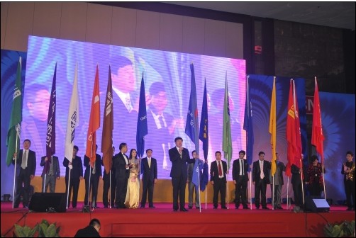 会友线 年关联交易预计担保总额不超 18 亿元